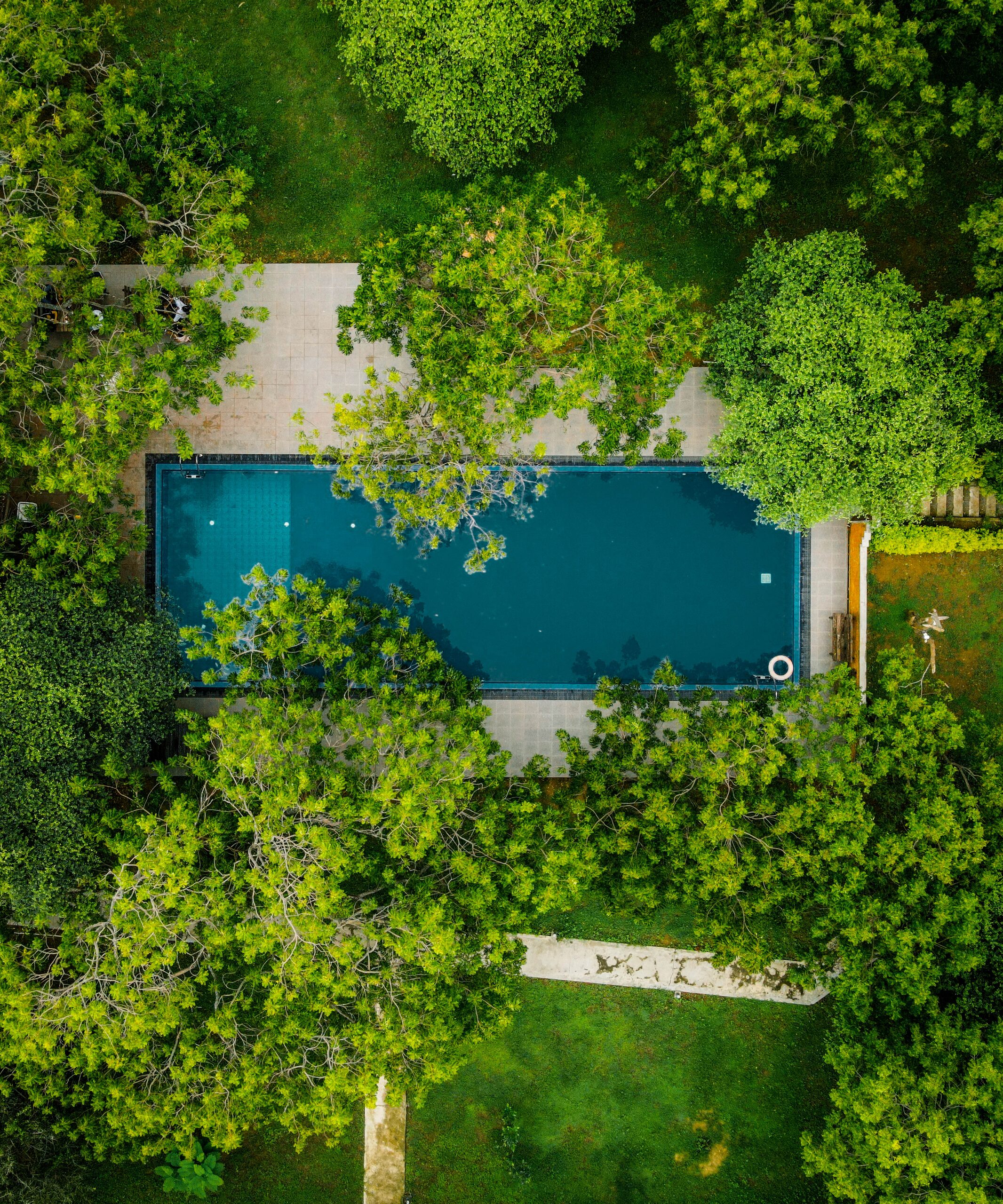 Aerial view of Arana by Forest Trails showing pool, gardens, and canopy near Yala National Park
